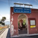 Train Transfer From Naples To Pompeii 