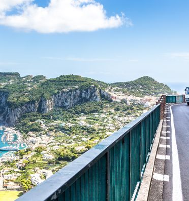 Viaje de ida y vuelta a Positano desde Nápoles