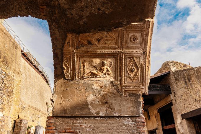 Herculaneum Skip The Line Guided Tour