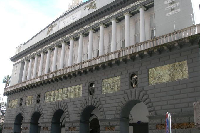 Le Real Teatro di San Carlo Naples